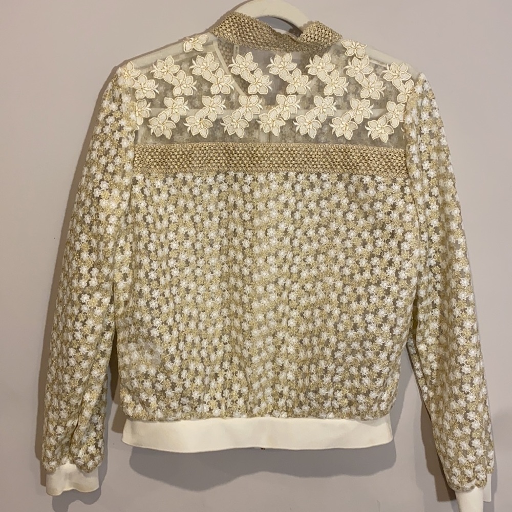 Tahari Cropped White & Gold Metallic Lace Jacket - Picture 4 of 7
